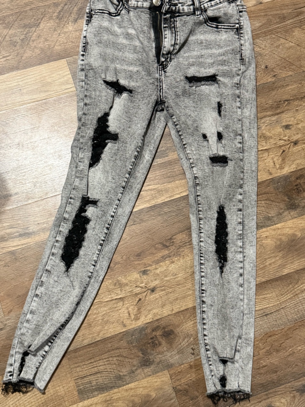SHEIN Grey Acid Wash Distressed Skinny Jeans Size M 6 Ripped Hem Stretch⁠